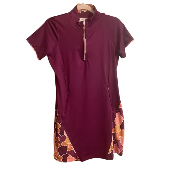 Pebble Beach Mod Floral Side
Panel Short Sleeve Dress-Size Medium - Picture 1 of 10